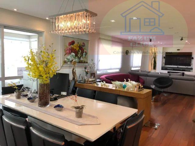 Apartamento, 3 quartos, 213 m² - Foto 1