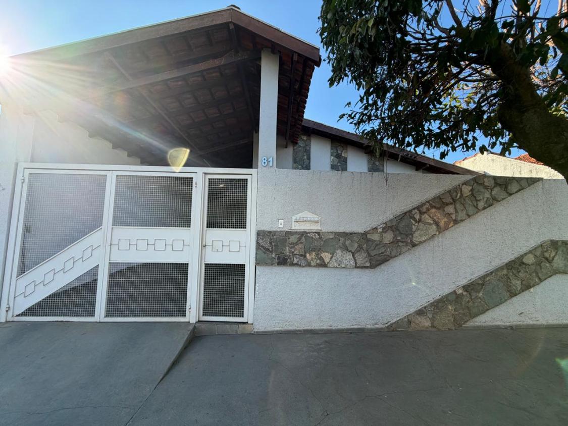 Casa, 3 quartos, 151 m² - Foto 1