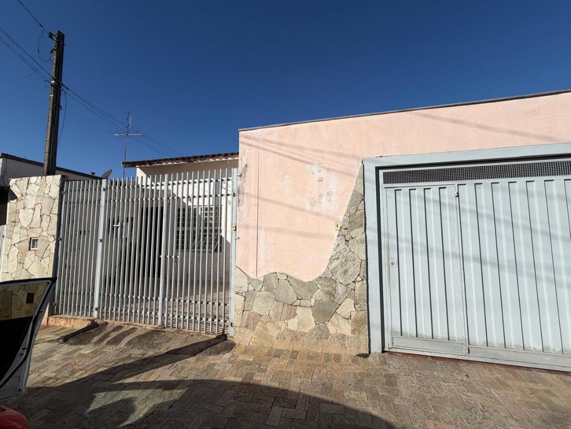Casa, 3 quartos, 106 m² - Foto 2
