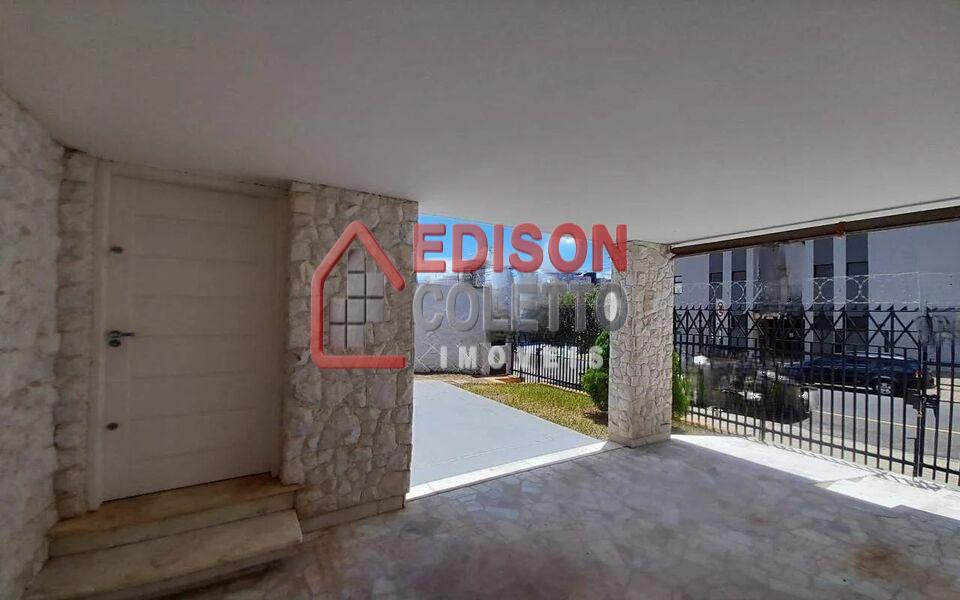 Casa, 4 quartos, 223 m² - Foto 2