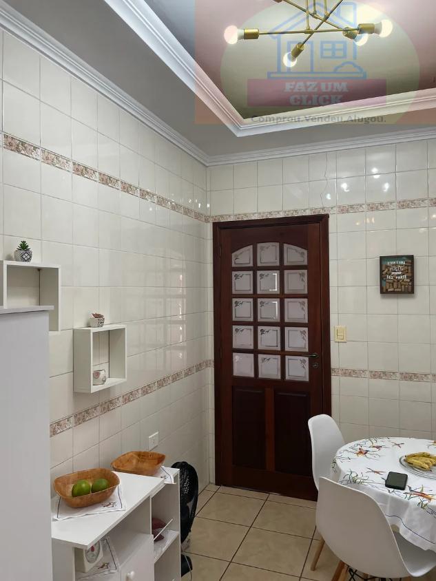 Casa, 3 quartos, 220 m² - Foto 4