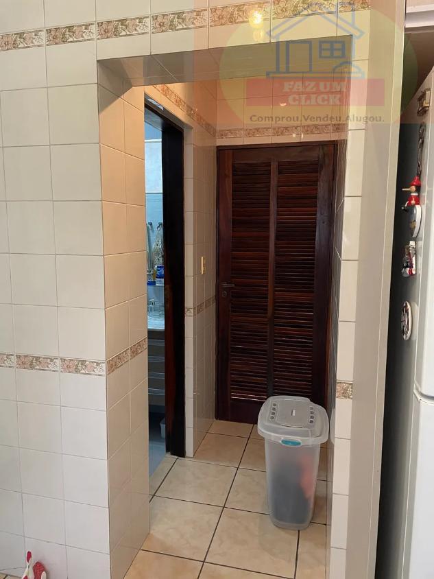 Casa, 3 quartos, 220 m² - Foto 6