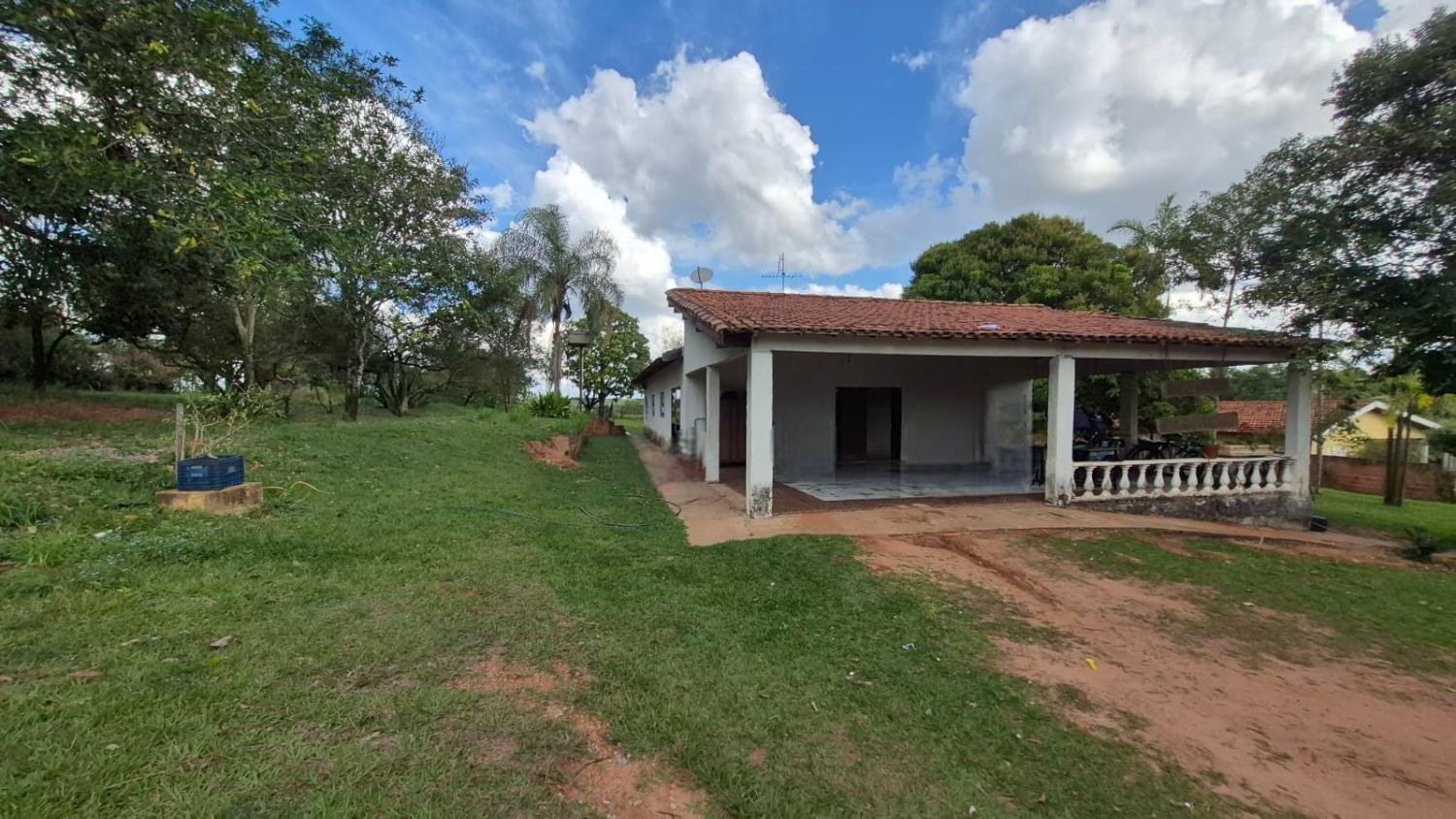 Sítio, 3 quartos, 10000 m² - Foto 1
