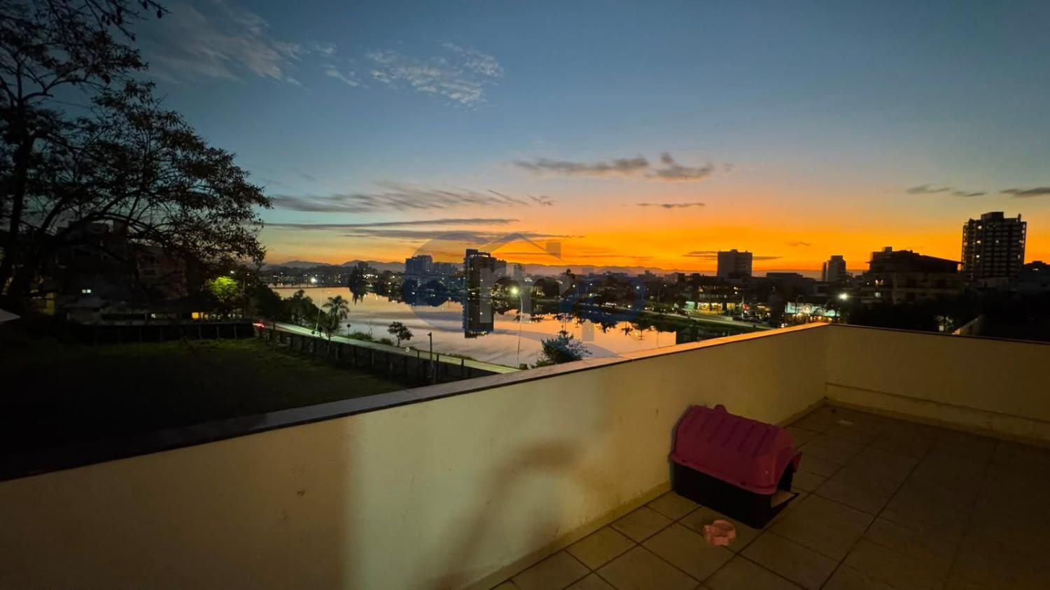Apartamento, 3 quartos, 173 m² - Foto 1