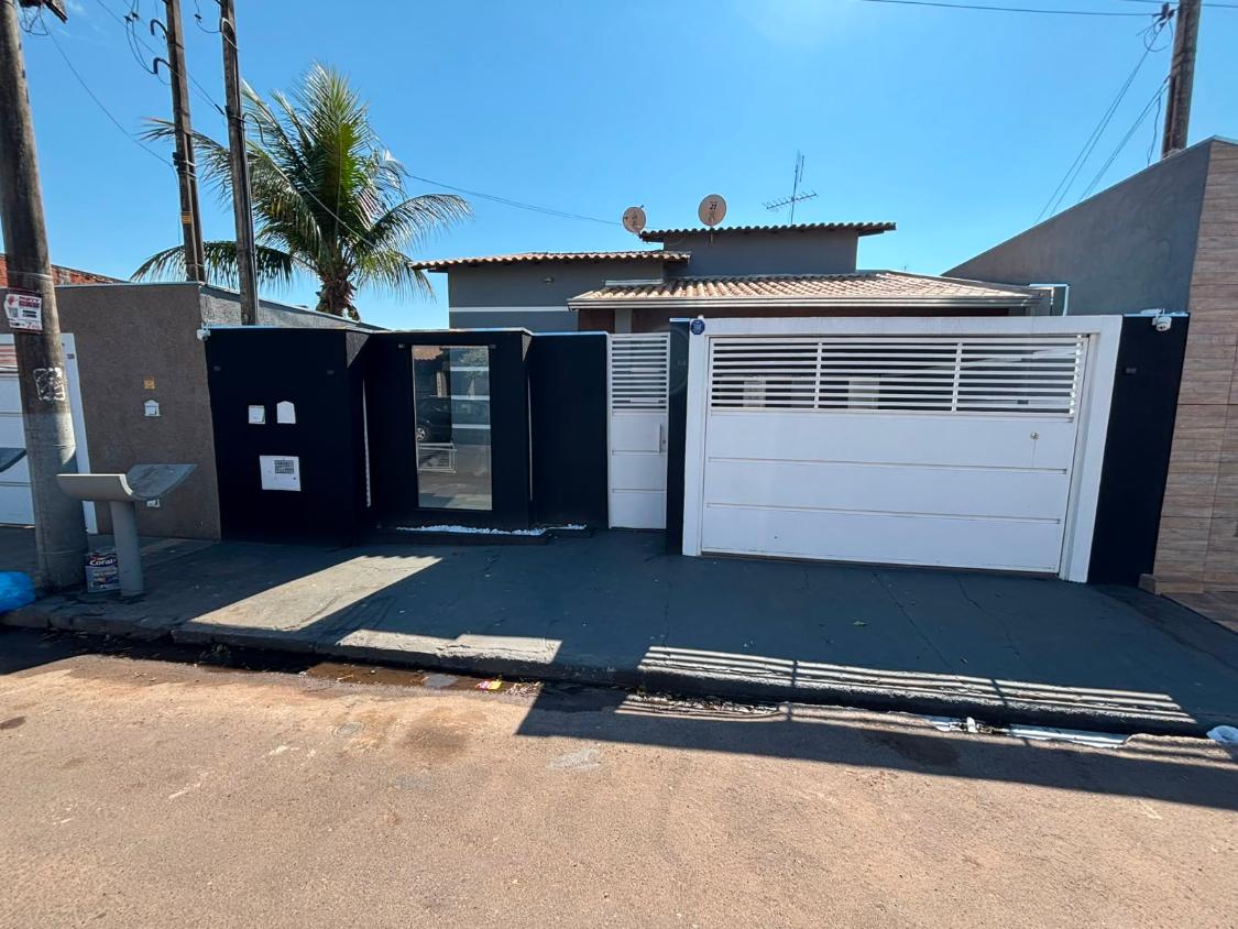 Casa, 2 quartos, 293 m² - Foto 1