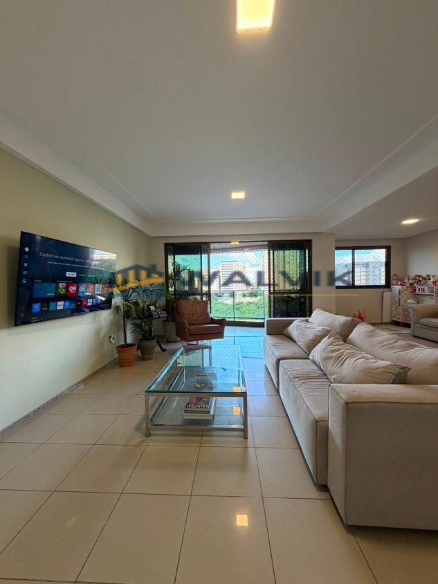 Apartamento, 3 quartos, 152 m² - Foto 1