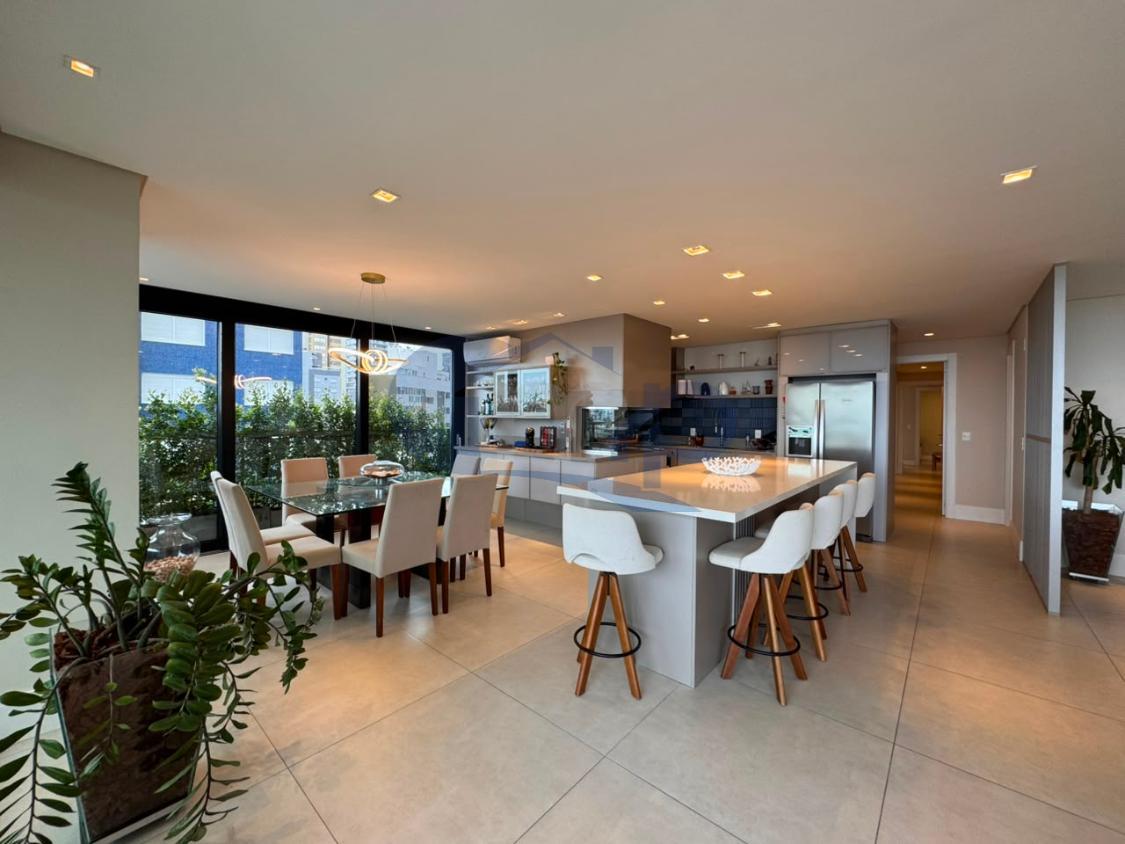 Apartamento, 4 quartos, 215 m² - Foto 4