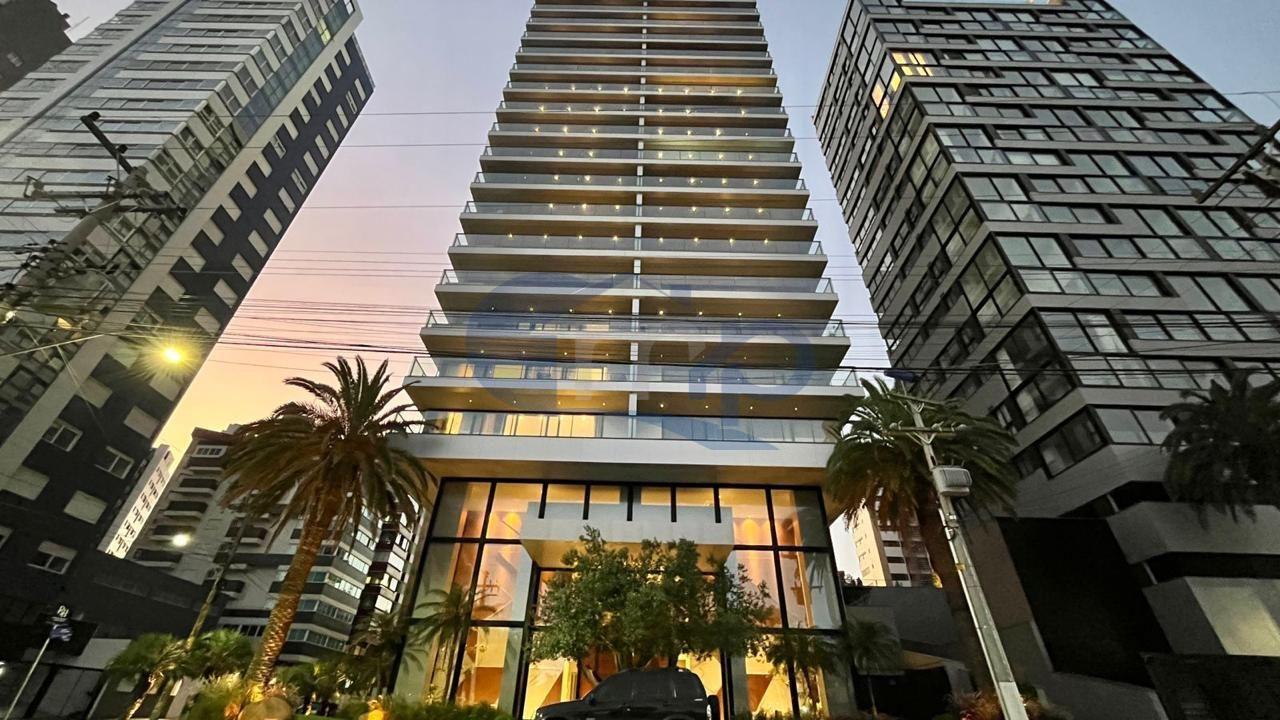 Apartamento, 4 quartos, 215 m² - Foto 1