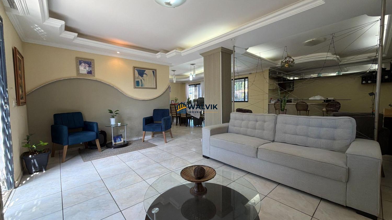 Casa, 4 quartos, 1800 m² - Foto 1