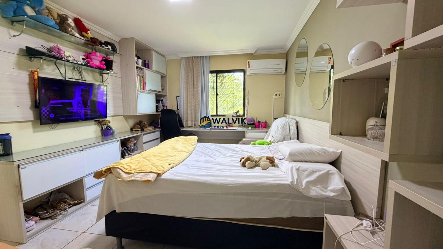 Casa, 4 quartos, 1800 m² - Foto 9