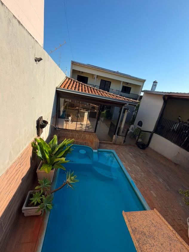 Casa, 2 quartos, 160 m² - Foto 1