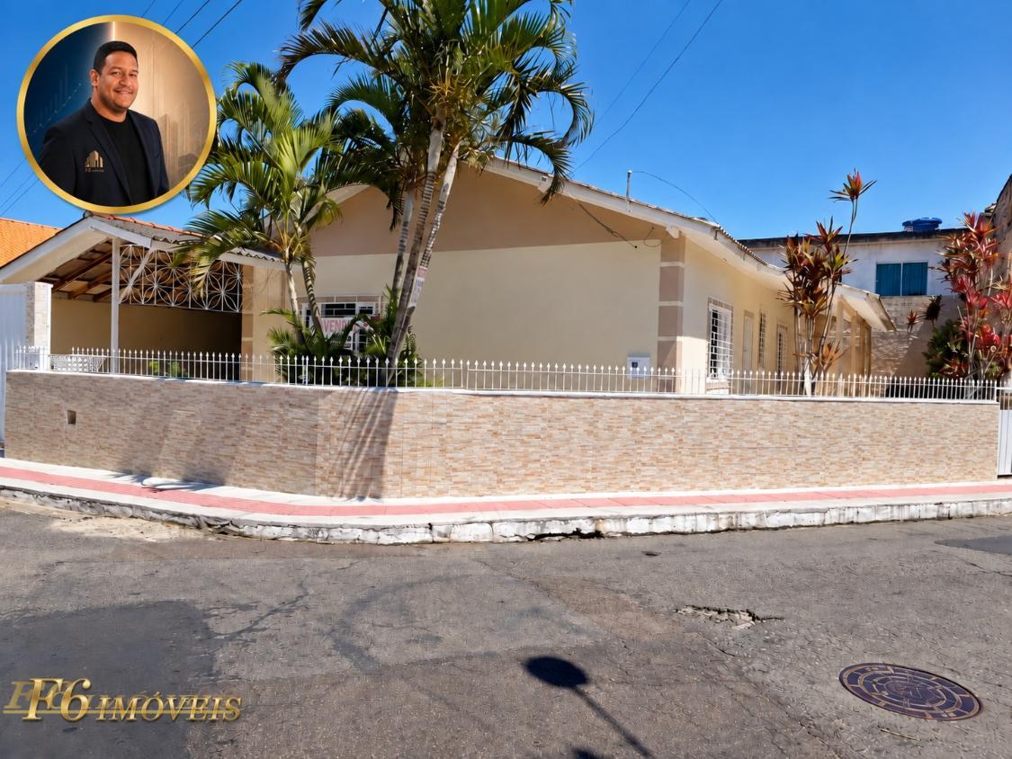 Casa, 4 quartos, 159 m² - Foto 1