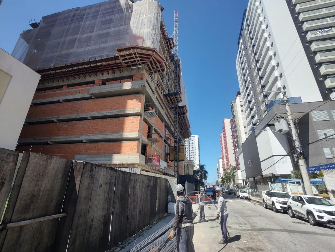 Loteamento e Condomínio, 263 m² - Foto 20