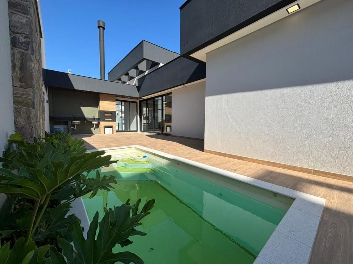 Casa, 3 quartos, 137 m² - Foto 2
