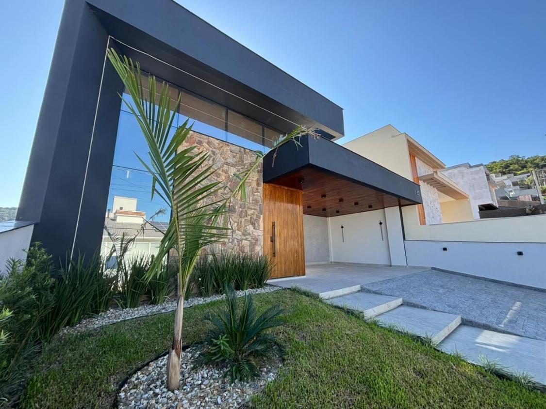 Casa, 3 quartos, 137 m² - Foto 1
