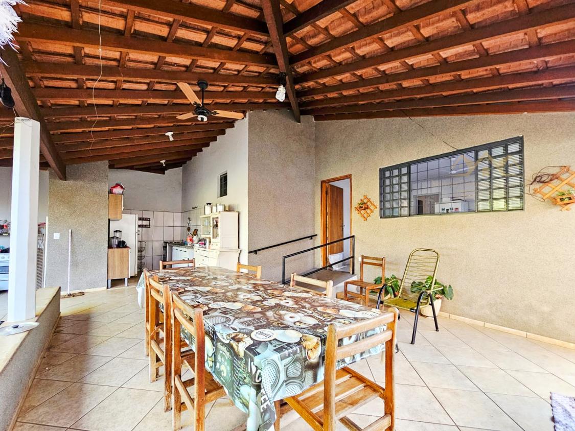 Casa, 3 quartos, 230 m² - Foto 14