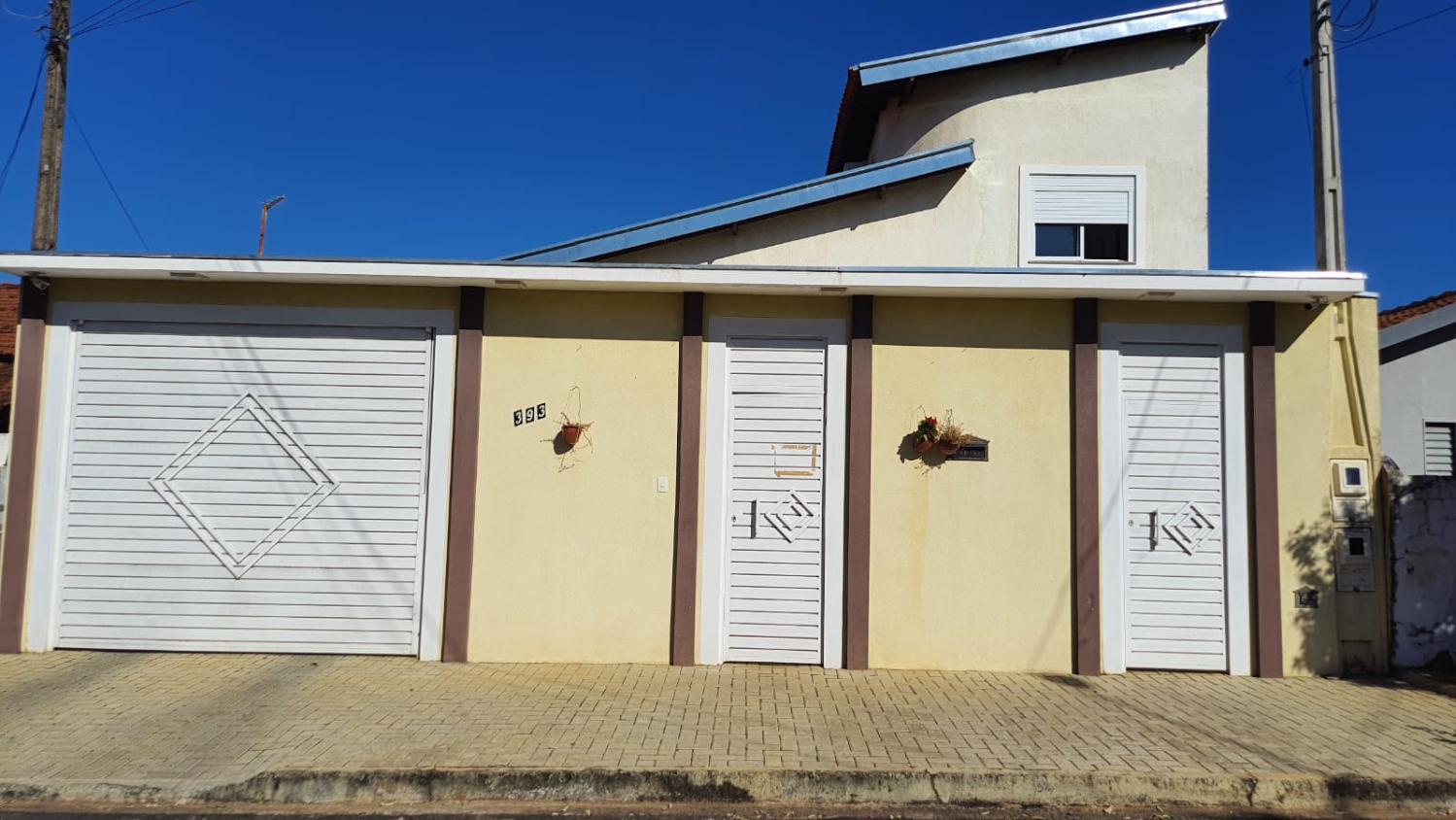 Casa, 4 quartos, 174 m² - Foto 1