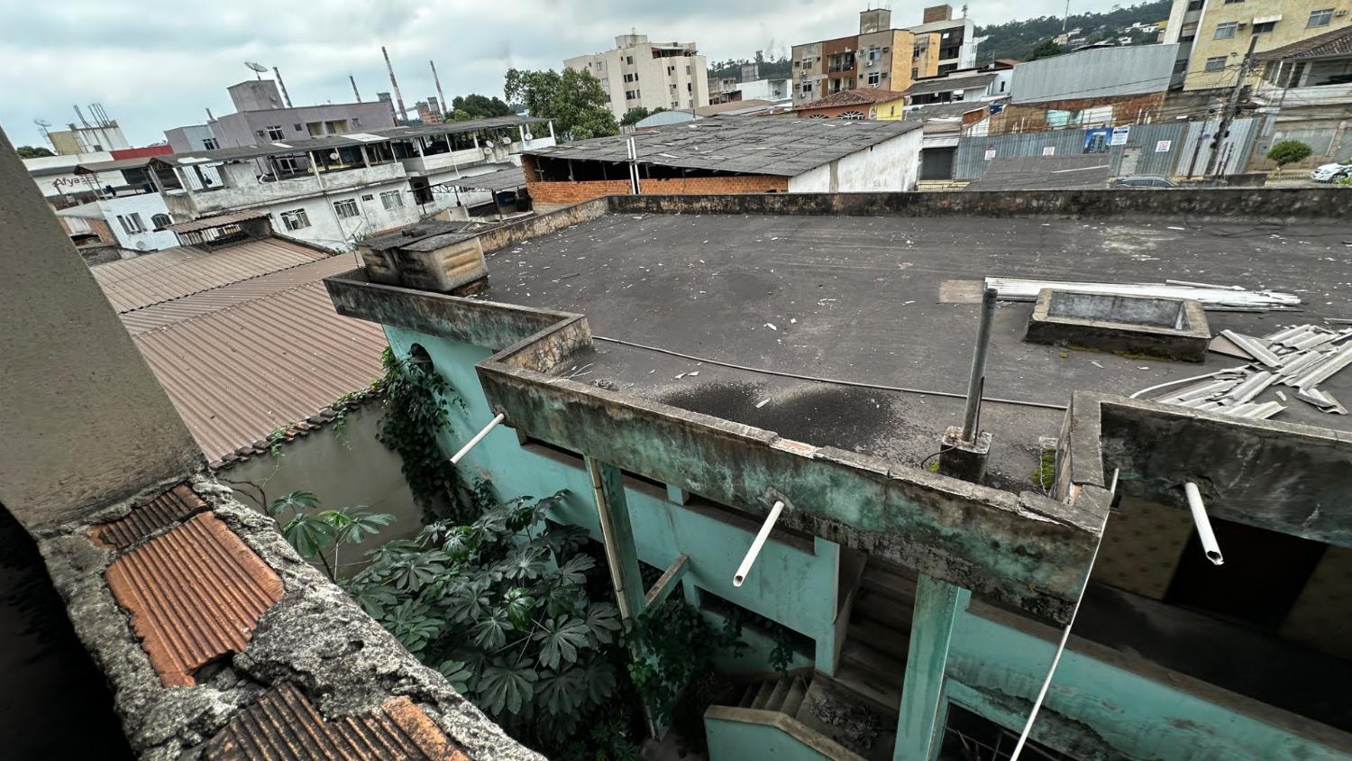 Prédio com Loja na Avenida Macapá