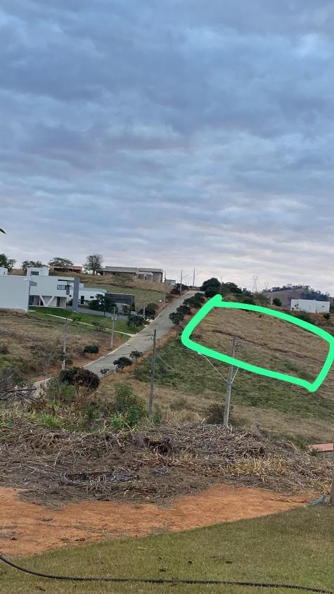Terreno em Condomínio em Iapu com 1000m² à Venda