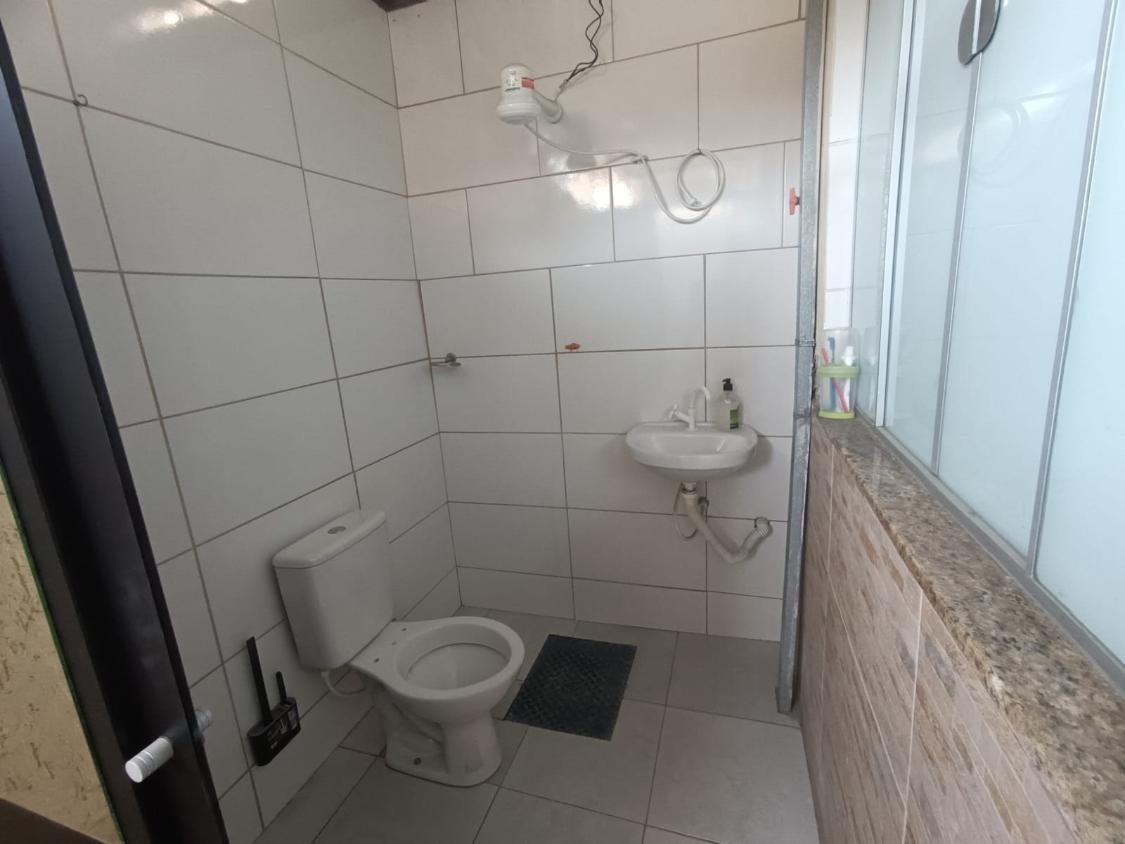 Casa em Esperança, Ipatinga: 3 Dormitórios e 1 Suíte