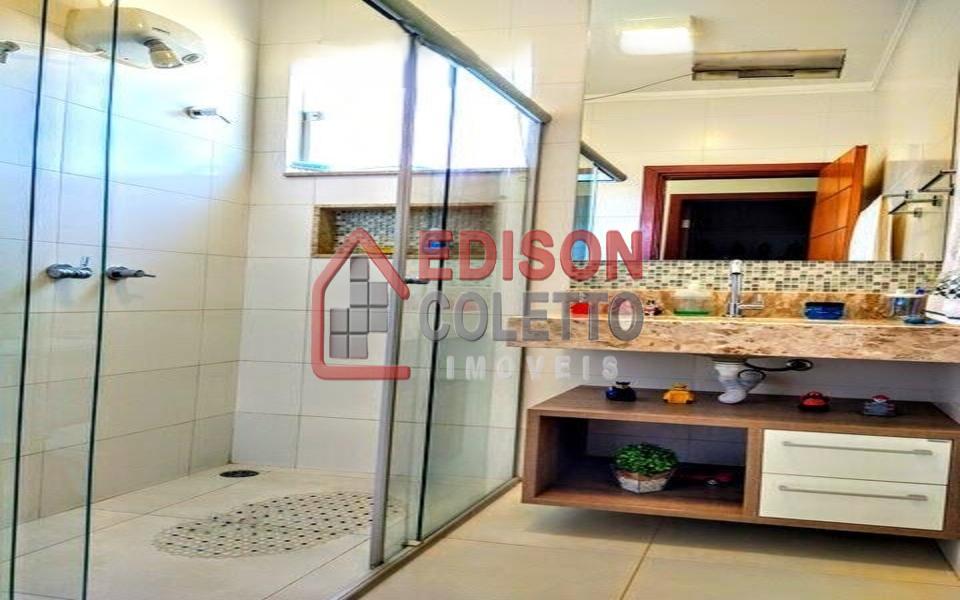 Casa, 3 quartos, 256 m² - Foto 25